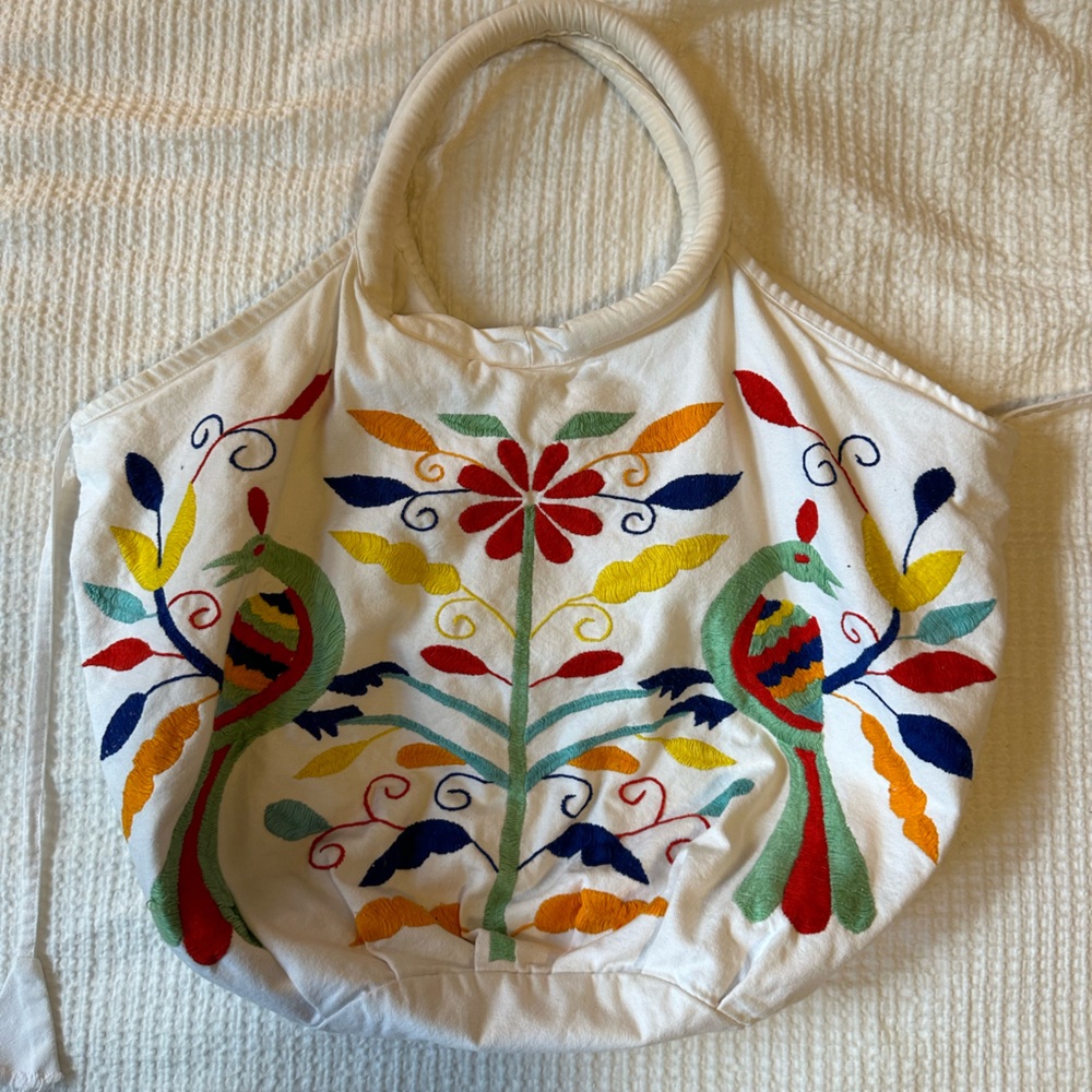 Roller Rabbit Embroidered Animal Bondi Bag